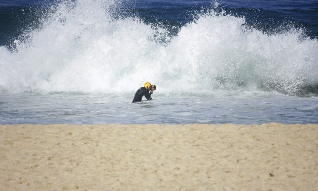 Advice for Surf Photographers to Stay Afloat and Safe in the ocean